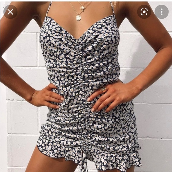 Princess Polly McLeod Mini Dress multi size 2! - Picture 3 of 6